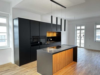 Traum Maisonette Wohnung mit Luxus Küche 4,5 Zimmer