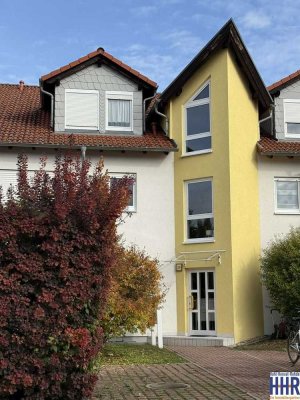 Licht, Luft und Raum - moderne Dachgeschosswohnung mit Balkon