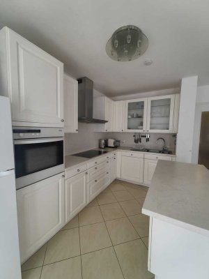 Helle 3‑Zimmer‑Wohnung mit Tiefgarage in Parkstadt Schwabing