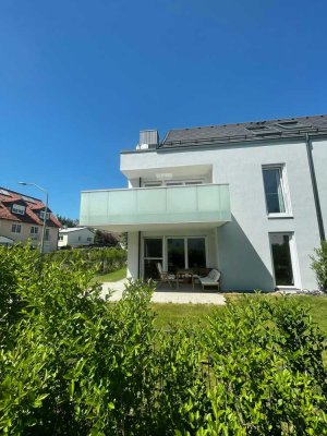 Neubau: Helle 2-Zi-EG-Garten-Wohnung mit EBK, großer Privatgarten, Süd-West Lage (v. privat!)
