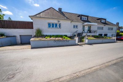 Wunderschöne Villa mit Garten, 3 Garagen, Weinkeller & viel Platz für die ganze Familie