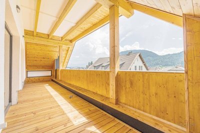 Traumhaftes Penthouse in komplett saniertem Altbau