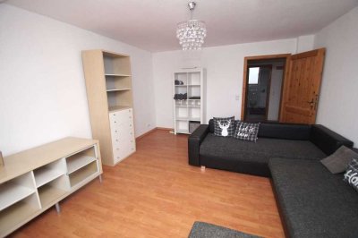 3-Zimmer-Wohnung mit separater Küche, Badewanne, Laminat