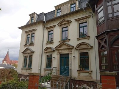 Niedliche Dachgeschosswohnung mit schönen Holzbalken und Blick über Dresden
