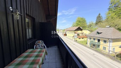 Dachgeschosswohnung mit Balkon – nur wenige Gehminuten zum Attersee