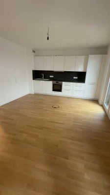 Gehobene 3-Zimmer-Wohnung mit Balkon in der Überseestadt mit Blick aufs Wasser