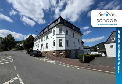 SCHADE HAUSVERWALTUNG - Zentrale 4-Zimmer-Wohnung mit Garage in Plettenberg!