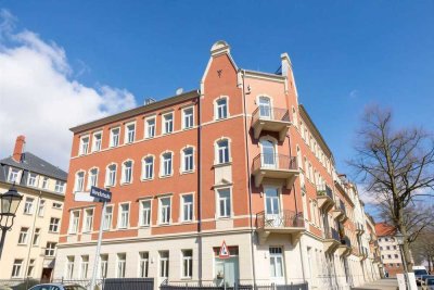 Traumwohnung in einem sanierten Gründerhaus - 2-Zimmer-Wohnung mit Balkon und Tageslichtbad