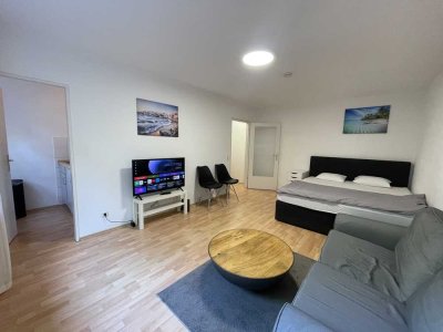 *Möblierte gemütliche 1-Zimmer-Wohnung im Rheingauviertel*