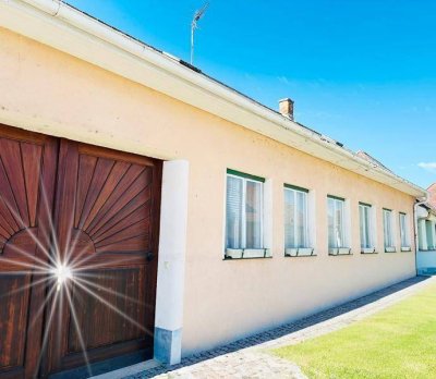 Traditioneller WEINVIERTLER BAUERNHOF "Von Bach zu Bach"