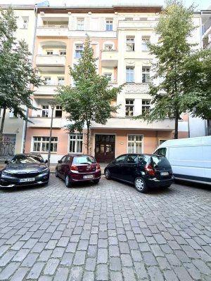 Bezugsfrei 01.09.2025: Ruhige 2-Zimmer-Wohnung im 2. OG in saniertem Gründerzeitaltbau nahe Ostkreuz