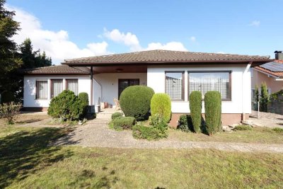 Gepflegtes Wohnhaus in grüner Umgebung