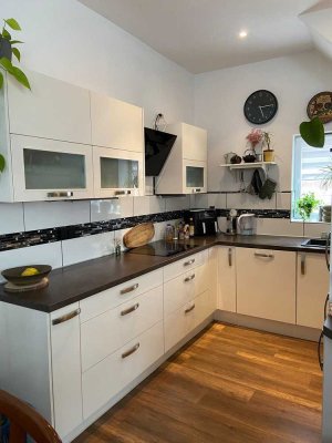 4 ZKB, Haus, Wi.-City, WG Tauglich,  mit PKW Stellplatz