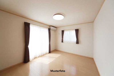 Helle 3-Zimmer-Wohnung mit praktischem PKW-Einstellplatz