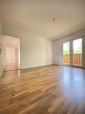 **RENOVIERTE 3-ZIMMERWOHNUNG MIT BALKON IM EG - Schwerte-Westhofen**