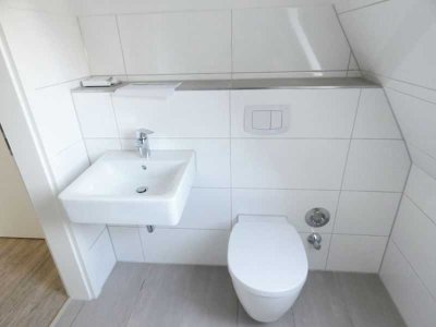 Absolut ruhig gelegene und modernisierte 2-Zi.-Maisonette-Whg.mit Balkon E-Steele!