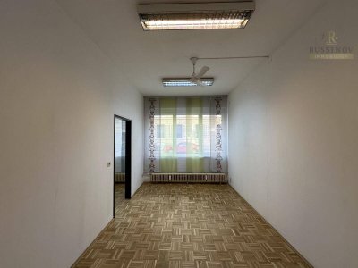 Erdgeschosswohnung in zentraler Innenstadtlage #Innenhof-Parkplatz inklusive!