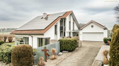 Exklusives Einfamilienhaus mit Einliegerwohnung und Stadtblick
