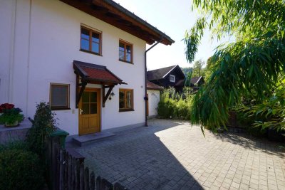 Seltene Gelegenheit! Charmante sonnige DHH mit Garten in ruhiger geschützer Wohnlage -Wolfratshausen