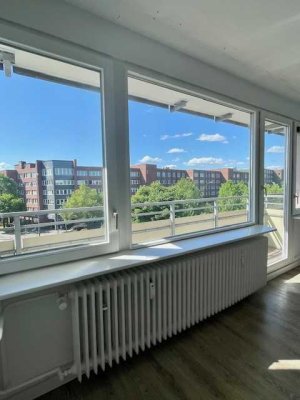 Reserviert - Gut geschnittene 3-Zimmerwohnung in zentraler Lage - courtagefrei