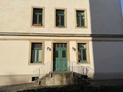 Super geschnittene 2,5 Zimmer mit Einbauküche!