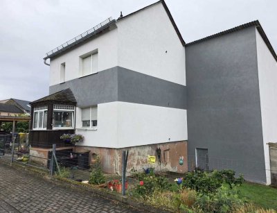 2 Zimmer + 1 Arbeitszimmer im Eingangsbereich EG-Wohnung in 56370 Biebrich bei Katzenelnbogen
