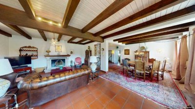 RE/MAX – Möbliertes Haus mit großem Garten nähe Landshut zu kaufen!