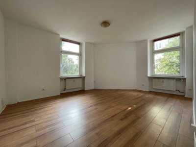 Renovierte 3-Zimmer-Altbauwohnung
