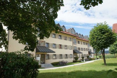 ... moderne und gut vermietete Wohnung mit EBK und TG in ruhiger Lage ...