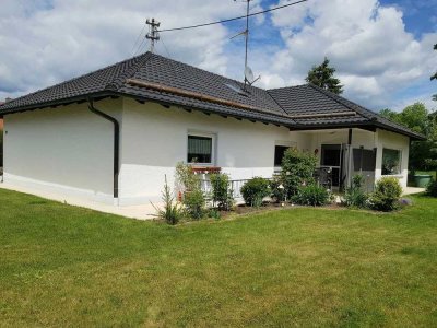 ***Rohdiamant*** 
Mit Mut zur energetischen Modernisierung glänzt dieser Bungalow in neuem Schein