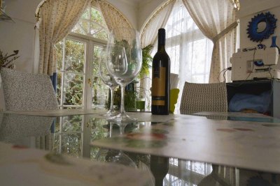 Traumhaus trifft Rendite: Villa mit Wohnkomfort und lukrativen Mieteinnahmen