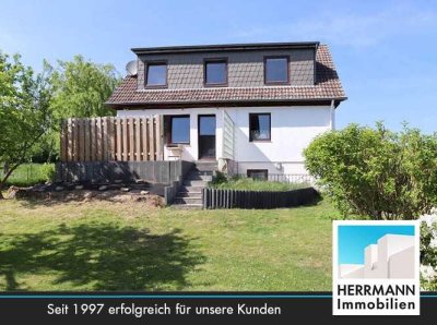 Einfamilienhaus in ländlicher, und sehr ruhiger Ortsrandlage auf Erbpachtgrundstück
