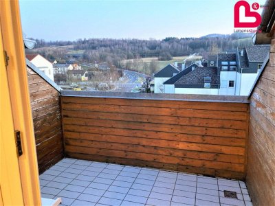 Schöne Wohnung mit Loggia und Parkplatz