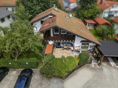 Kochel: Gut vermietetes Mehrfamilienhaus mit 4 Wohneinheiten