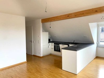 Neubau! Helle 3-Zimmer Wohnung mit Balkon zu vermieten