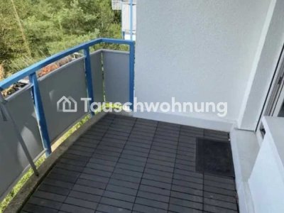Tauschwohnung: Großzügig geschnittene 2 Zimmer Wohnung :)