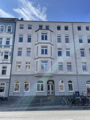 Zentrale 4-Zimmer-Whg. in direkter Uni-Nähe // Knooper Weg Ecke Holtenauer Straße