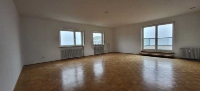 Sonnige Dachterassenwohnung in WÜ-Lengfeld, provisionfrei