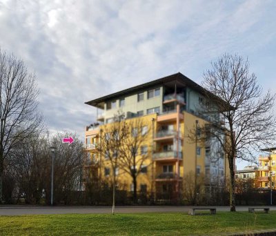 Sehr schöne 3-Zimmer-Wohnung (72 m²) in top Lage, Balkon u. EBK, Nähe Klinikum Ingolstadt