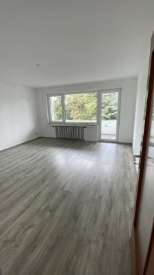 3 Zimmer Wohnung mit Balkon