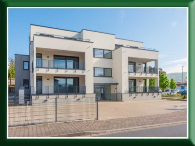 Moderner Bauhausstil, moderner Grundriss, super effiziente Gebäudetechnik, Fahrstuhl