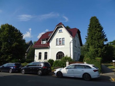 Freistehende Jugendstil-Villa am grünen Rand der Solinger Südstadt von privat