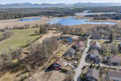 Modernisiertes Holzhaus im Landhausstil zwischen dem Starnberger See und den Osterseen