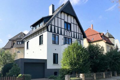 Luxus trifft Eleganz: Top-sanierte Villa mit historischem Flair in begehrter Lage!