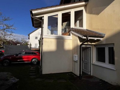 Sanierte 2-Zimmer-Wohnung mit Balkon und Einbauküche in Karlsbad-Langensteinbach
