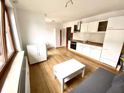 � 1-Zimmer-Apartment nähe Uni mit Balkon + Stellplatz!