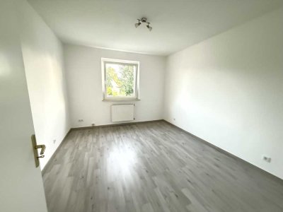 Bezugsfertige Wohnung mit Keller in Wuppertal: modernisiert und ideal gelegen