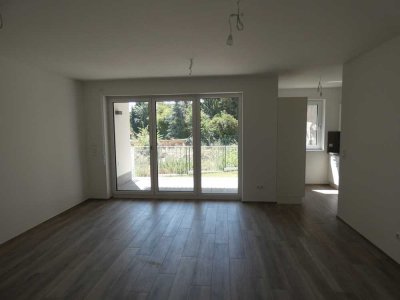 Helle sonnige 3,5 Zimmerwohnung mit Terrasse und Loggia