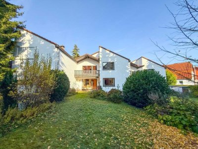 Großes Reihenhaus in Eschborn-Niederhöchstadt!