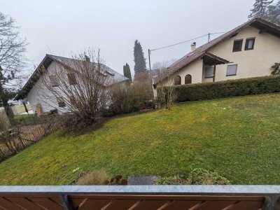 Wunderschöne 2 Zi Whg mit Blick ins Grüne